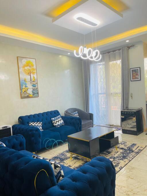 Renex Homes Namugongo Esterno foto